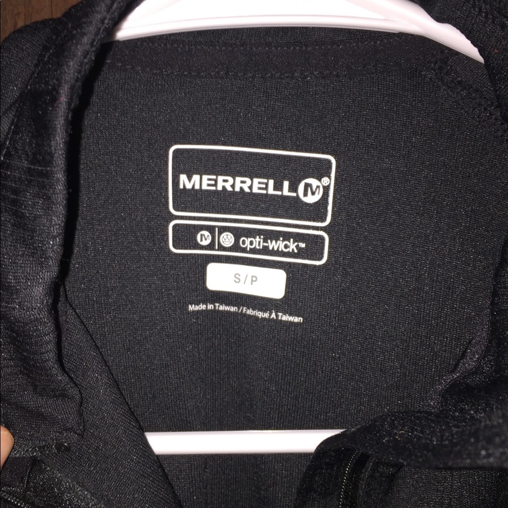 Merrell sweatshirt. - Picture 3 of 4